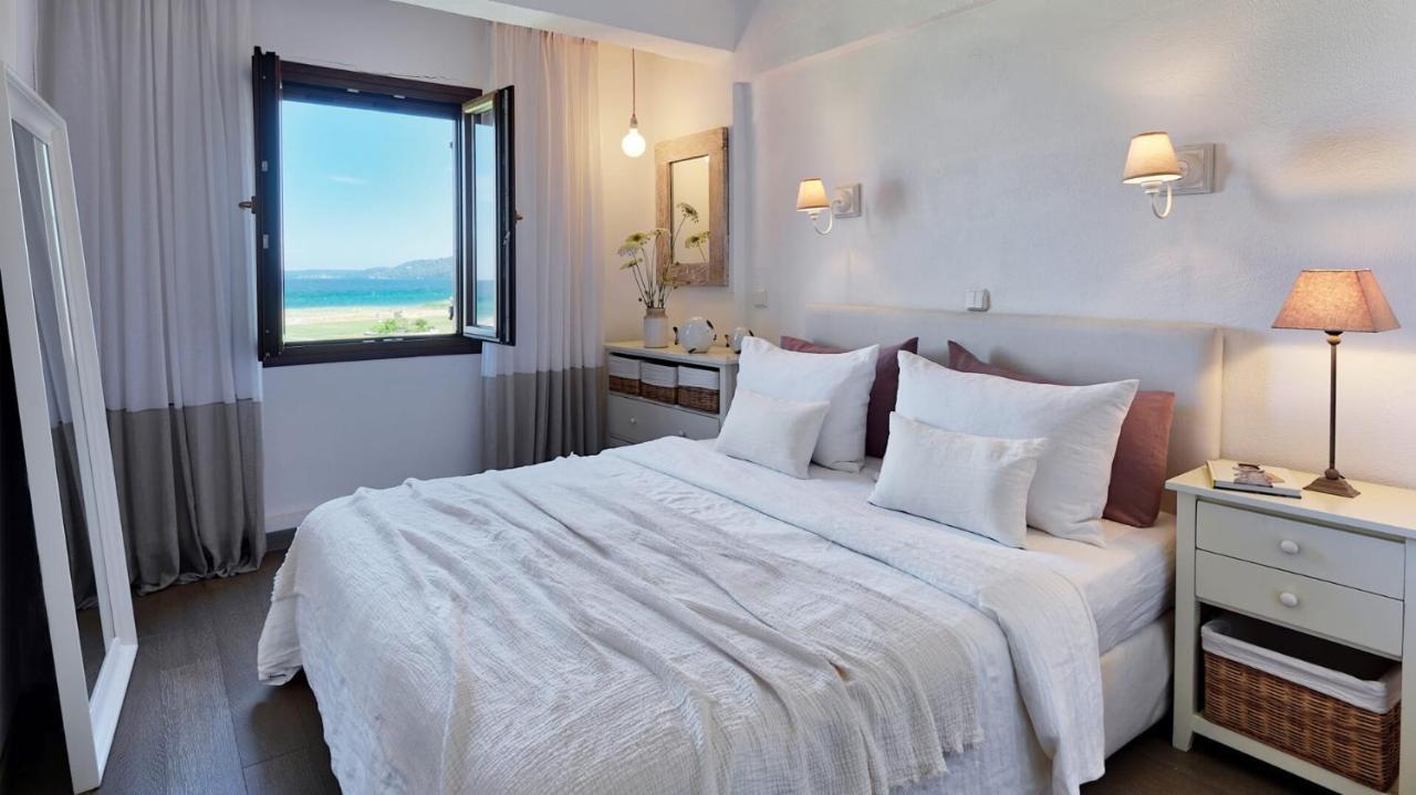 Soleado Beachfront Villa Skála Foúrkas المظهر الخارجي الصورة